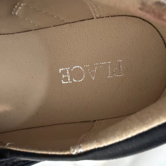 The Children’s Place Girls Dress Shoes Mary Jane Size 13 - Picture 4 of 5